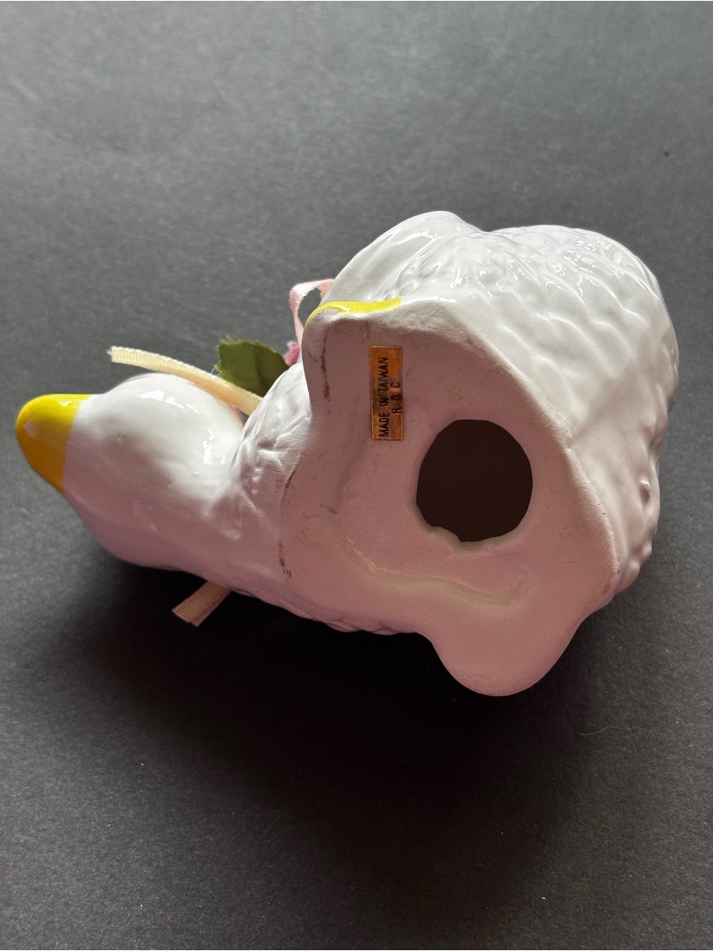 Vintage Ceramic Duck Figurine | Pink Floral Bow | Taiwan NIB - Picture 7 of 10